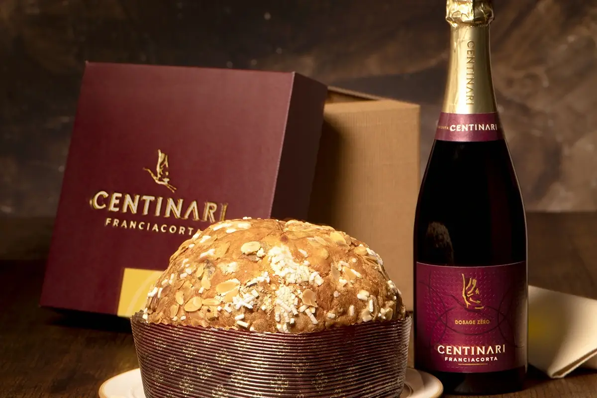 Il Panettone speciale &egrave; proposto in due variazioni Centinari, un esclusivo Panettone al Franciacorta
